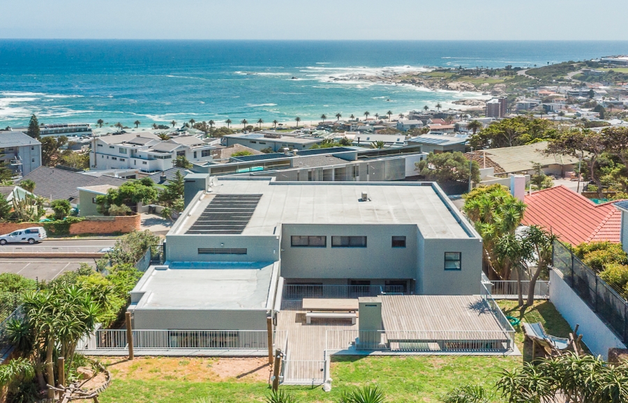 To Let 4 Bedroom Property for Rent in Camps Bay Western Cape